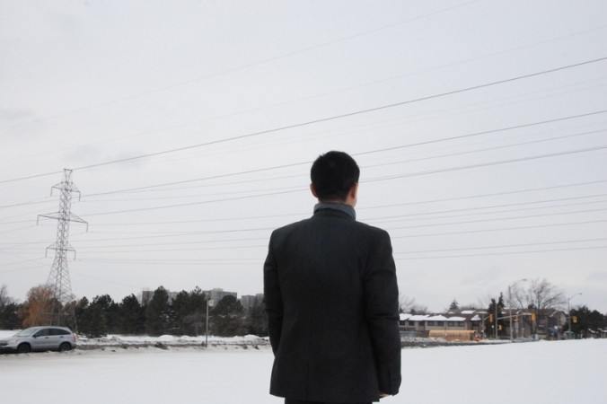 «M. Wang» (pseudonyme) pose pour la photo à Toronto, au Canada. Dans les années 90, alors qu’il était interne dans un hôpital de Chine, M. wang a été témoin des prélèvements d’organes sur une personne vivante. (Yi Ling/Epoch Times)