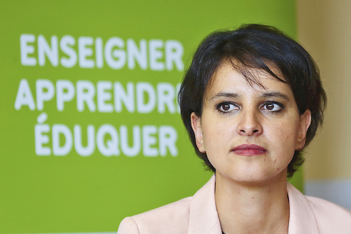 La réforme de l’enseignement de l’histoire au collège portée par la ministre de l’Éducation Najat Vallaud-Belkacem est taxée de dirigisme par rapport aux enjeux sociaux contemporains. (Philippe Wojazer/AFP/Getty Images)