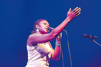 Lizz Wright au festival Jazz sous les pommiers à Coutances le 13 mai 2015. (MBN/ Epoch Times)