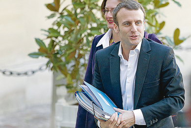 Emmanuel Macron, ministre de l’Économie, de l’Industrie et du Numérique, s’est opposé la semaine dernière à des négociations exclusives avec le groupe chinois PCCW concernant Dailymotion. (Kenzo Tribouillard/AFP/Getty Images)