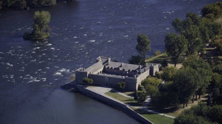 Fort-Chambly: histoire, espaces verts et bord de l’eau