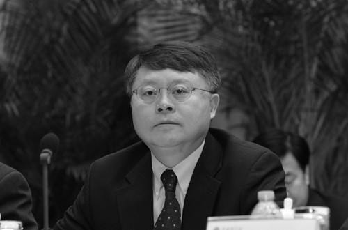 Jiang Mianheng, fils de l'ancien dirigeant communiste chinois Jiang Zemin, accueille la réunion annuelle de travail 2011 de l'Académie chinoise des sciences. Le 8 janvier 2015, il a été officiellement annoncé que Jiang Mianheng avait démissionné du poste du président de la succursale de Shanghai de l'Académie chinoise des sciences. (Capture d'écran via l'Académie chinoise des sciences)