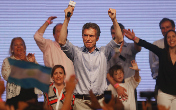 Le nouveau chef de l’État Mauricio Macri prendra officiellement ses fonctions le 10 décembre. (Mario Tama/Getty Images)