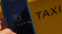 Un conducteur Uber refuse de prendre une femme enceinte ayant des contractions et lui demande 13 dollars