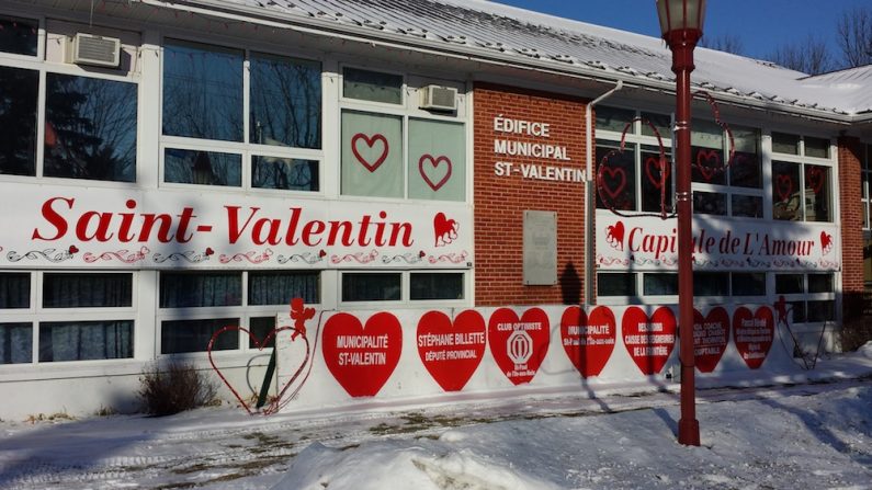 La municipalité de Saint-Valentin a été reconnue par la MRC (municipalité régionale de conté) comme la capitale de l’amour. (Municipalité de Saint-Valentin)