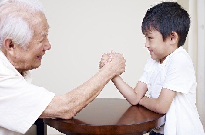 Les chinois utilisent la racine de la vigne he shou wu pour que la personne âgée se sente jeune de nouveau. (imtmphoto/iStock/Thinkstock) 
