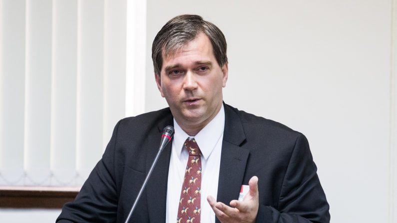 Torsten Trey, le directeur exécutif de l’ONG Médecins contre le prélèvement d'organes forcé (DAFOH), lors d'un événement à Taipei le 27 février 2013. (Pochou Chen / Epoch Times)