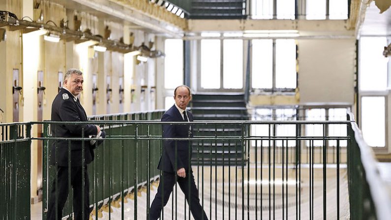 Le Garde des Sceaux Jean-Jacques Urvoas à la prison de Fresnes, le 20 septembre 2016 (PATRICK KOVARIK/AFP/Getty Images)