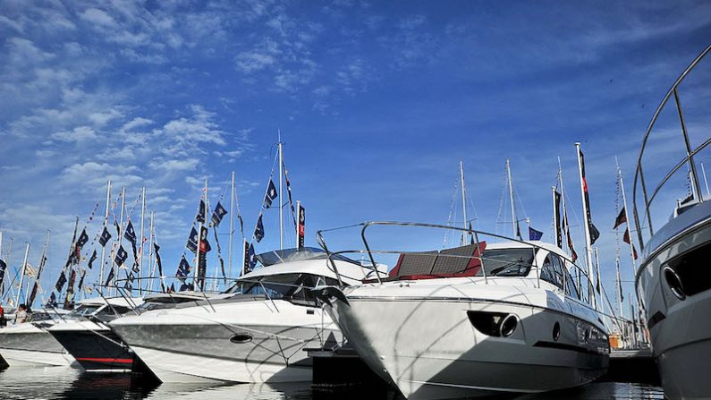 300 bateaux ont été exposés à flot dans le port des Minimes. (© JM. Rieupeyrout)