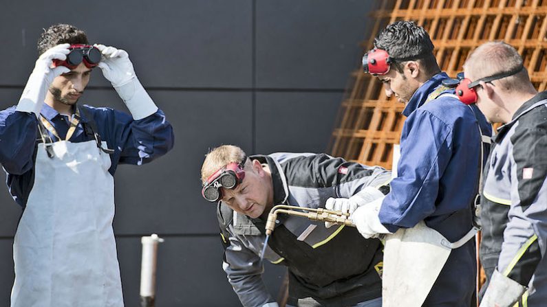 Formation professionnelle de réfugiés syriens. (Lennart Preiss/Getty Images)