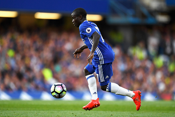 N'golo Kante pendant le match de Premier League entre Chelsea et West Ham United le 15 août 2016 à Londres, en Angleterre. (Mike Hewitt / Getty Images)