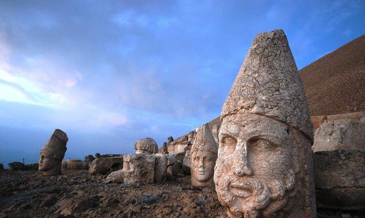 Les immortels d’Anatolie du mont Nemrut Dağı.  (Ministère de la culture turque)