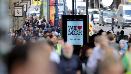 Attentat de la Manchester Arena : l’incroyable solidarité des habitants pendant une nuit d’horreur