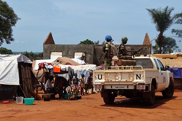 Les soldats de la paix de l'ONU d'une patrouille du Gabon dans la ville de Bria, République centrafricaine, le 12 juin 2017. (SABER JENDOUBI/AFP/Getty Images)