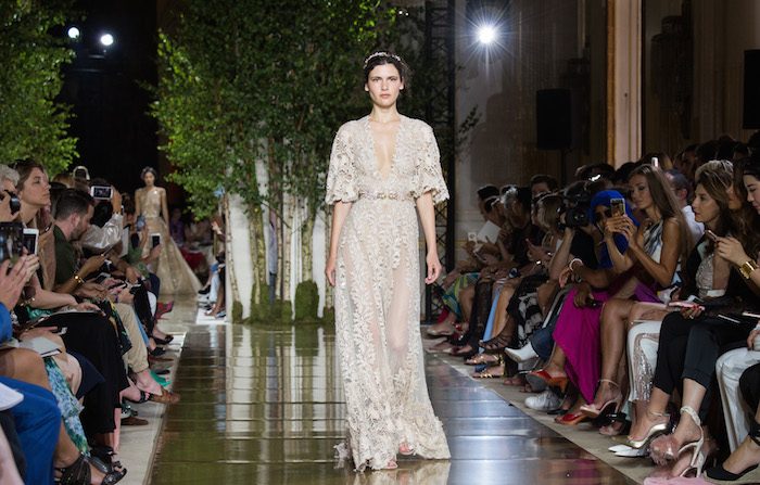 Défilé Zuhair Murad Haute couture automne-hiver 2017-2018, Fashion Week de Paris, le 5 juillet 2017. (Francois Durand/Getty Images)

