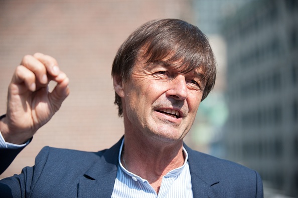 Le ministre de l'Environnement  Nicolas Hulot à Montréal le 16 septembre : "Quelle que soit la puissance des États, personne n'est à l'abri des changements climatiques".  (ALICE CHICHE/AFP/Getty Images)