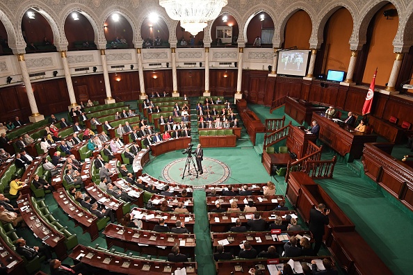 Le chef du Parlement européen, Antonio Tajani, s'adresse au parlement tunisien le 30 octobre 2017 lors d'une visite officielle à Tunis. 
(FETHI BELAID / AFP / Getty Images)