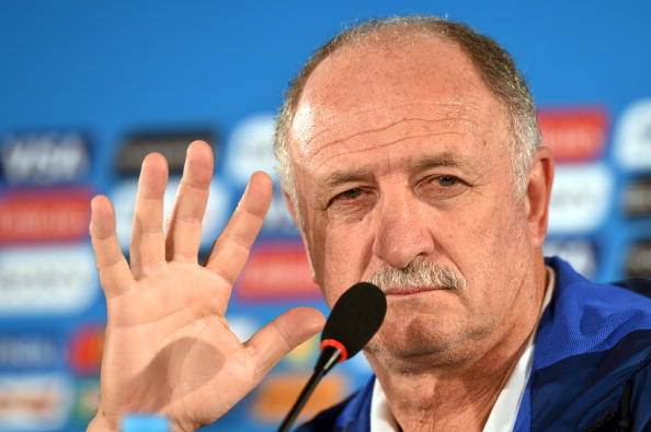 L'entraîneur brésilien Luiz Felipe Scolari fait ses adieux à Guangzhou.
 (EVARISTO SA/AFP/Getty Images)