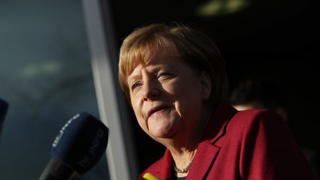 Allemagne : Merkel veut dégager une « majorité claire » pour gouverner