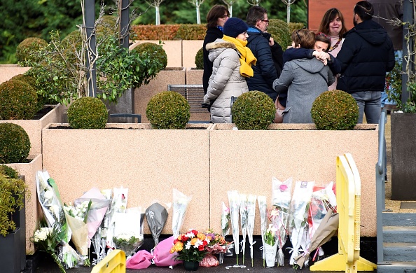 Les fans de France Gall ont défilé mercredi dans le recueillement pour un dernier hommage. (BERTRAND GUAY/AFP/Getty Images)