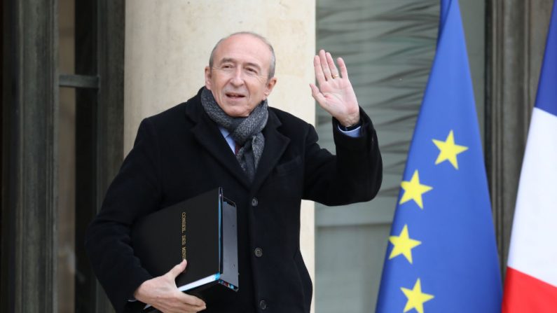 Le ministre de l'Intérieur français, Gérard Collomb, parlant de Khamzat Azimov, auteur de l'attaque au couteau qui a fait un mort samedi soir à Paris, « c’était quelqu'un d'assez seul, on a compté neuf amis autour de lui. C'est quelqu'un qui n'avait pas de relations avec des jeunes femmes, qui était d'une vie relativement frustre. Photo LUDOVIC MARIN / AFP / Getty Images.