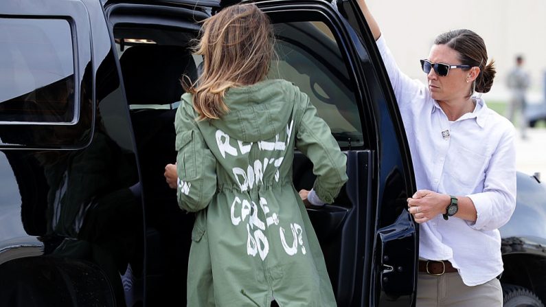 Pour Jeanne Zaino, professeure de sciences politiques au Iona College de New York, Melania revendique plutôt son indépendance, « Elle est vraiment fascinante !». Photo par Chip Somodevilla / Getty Images.