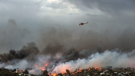 La Grèce en deuil après des incendies les plus meurtriers en Europe depuis le début du siècle