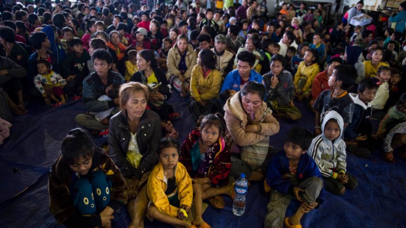 Les habitants déplacés par les énormes inondations du barrage effondré ont trouvé refuge dans la ville de Paksong, dans la province de Champassak, le 25 juillet 2018. Photo YE AUNG THU / AFP / Getty Images.