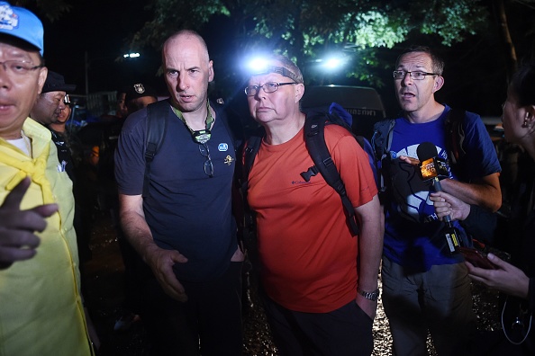 Les trois auveteurs anglais, Richard William Stanton, Robert Charles Harper et John (Photo : LILLIAN SUWANRUMPHA/AFP/Getty Images)