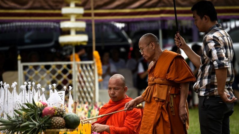 L’entraîneur était moine novice pendant plusieurs années dès l'âge de dix ans. Photo LILLIAN SUWANRUMPHA / AFP / Getty Images.