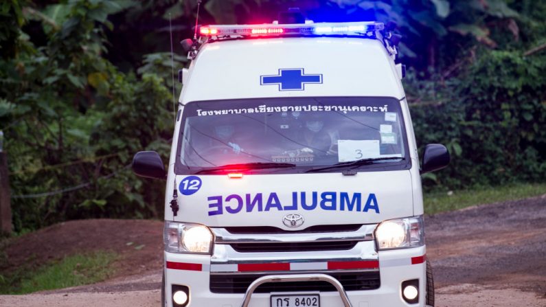 Les 12 jeunes footballeurs thaïlandais et leur entraîneur sont tous sortis sains et saufs au terme d'une périlleuse opération de secours. Photo YE AUNG THU / AFP / Getty Images.