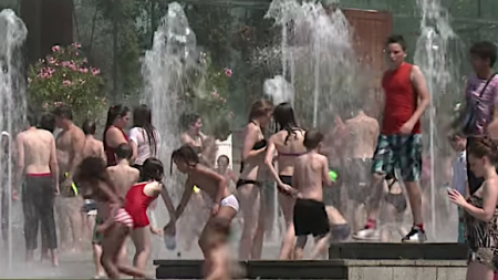 Plan canicule : la mairie de Paris ouvre plusieurs parcs la nuit