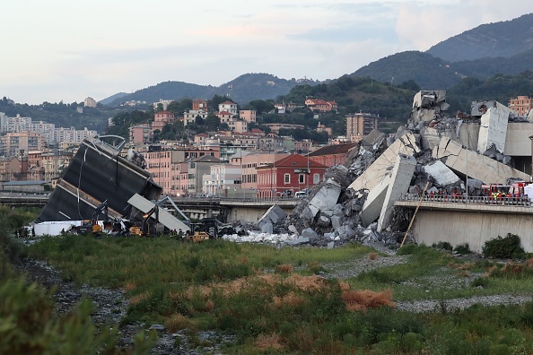 L'Italie sous le choc        (Photo : VALERY HACHE/AFP/Getty Images)