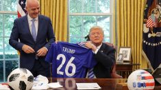 Trump reçoit Infantino et adresse un carton rouge à la presse