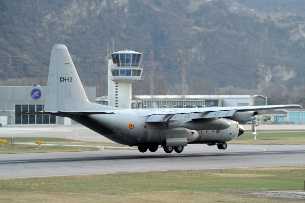 Un avion militaire de collection s’est écrasé le 04/ 08/ 2018 contre une montagne de l'est de la Suisse, pourrait avoir fait jusqu'à 20 morts, selon des médias suisses. Photo de Jacopo Raule / Getty Images.