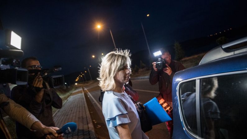 Norine Brunson, l'épouse du pasteur américain Andrew Brunson, emprisonné pour avoir aidé des groupes terroristes, quitte le palais de justice après le procès de Brunson à Aliaga, au nord d'Izmir, le 7 mai 2018. Photo BULENT KILIC / AFP / Getty Images