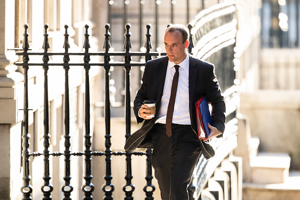 Le ministre du Brexit,   Dominic Raab, arrive à Downing Street le 13 septembre 2018 à Londres. (Photo : Dan Kitwood/Getty Images)