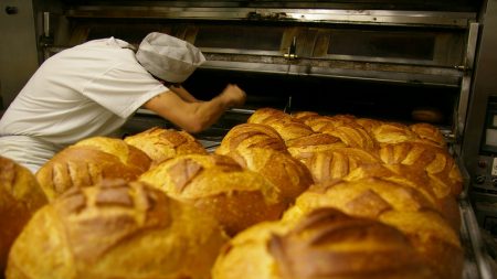 Dunkerque : le patron d’une boulangerie faisait travailler un clandestin 14 h par jour sans le payer