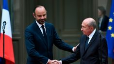 Privé de Gérard Collomb, Emmanuel Macron plonge à nouveau dans la crise