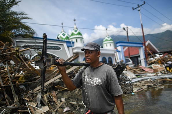 Un total de 1 411 personnes mortes a été confirmé et plus 2 500 blessés après le tremblement de terre monstrueux du 28 septembre. Photo JEWEL SAMAD / AFP / Getty Images.