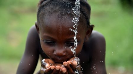 Eau au Sénégal: syndicat et consommateurs s’interrogent après le choix du français Suez