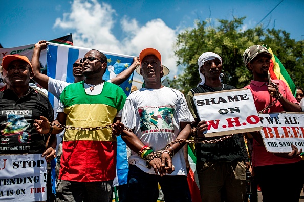 - Des migrants détenus dans des camps libyens vendus en esclavage pourraient constituer des "crimes contre l'humanité" dans une déclaration commune de condamnation. Photo GULSHAN KHAN / AFP / Getty Images.