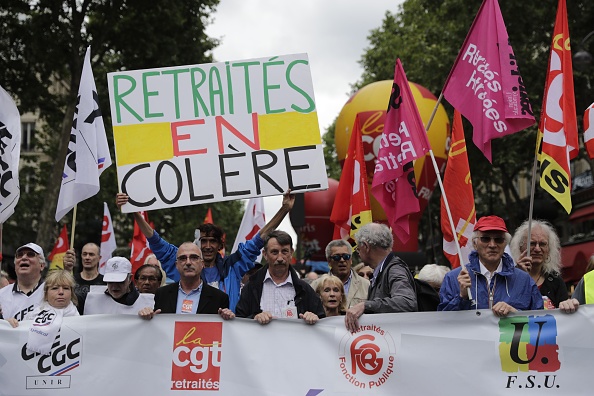 Les retraités manifestent jeudi pour défendre leurs «pensions en danger».       (Photo : THOMAS SAMSON/AFP/Getty Images)