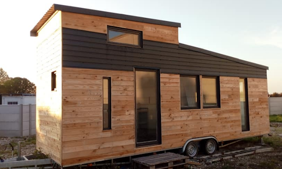 Une "tiny house" en construction disparaît en pleine nuit en Seine-Maritime. (Capture d’écran Facebook Collectif Tiny House)