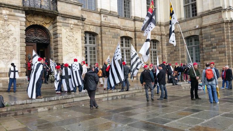 Photo d'illustration. Crédit : capture d'écran Facebook - Les bonnets rouges. 