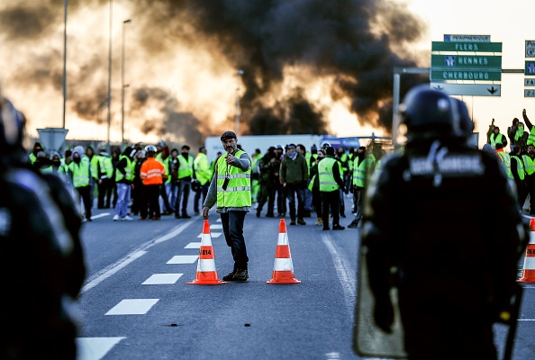 "Gilets jaunes " les sanctions tombent.       (Photo : CHARLY TRIBALLEAU/AFP/Getty Images)