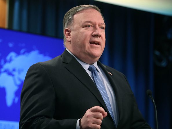 -Le secrétaire d'État américain Mike Pompeo s'adresse aux médias dans la salle de briefing du département d'État, le 20 novembre 2018 à Washington, DC. Photo de Mark Wilson / Getty Images.