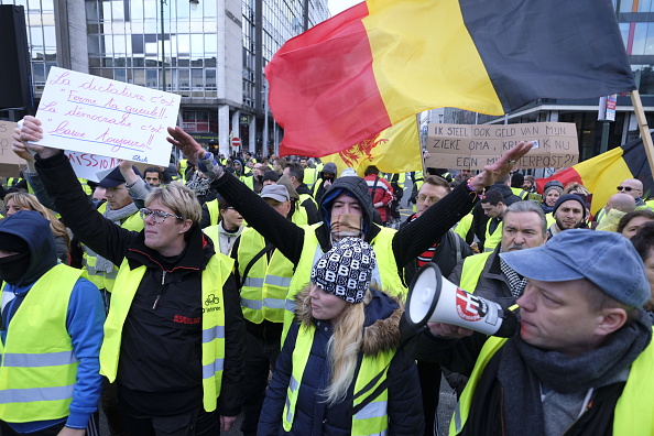 Manifestation de "gilets jaunes" le 30 novembre 2018 à Bruxelles. (Photo by ERIC LALMAND / BELGA / AFP) 