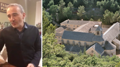 Élie Semoun au secours de l’abbaye de Sénanque dans le Lubéron, où il est allé faire deux cures de silence