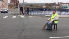 « Gilets jaunes » : il décide de manifester tout seul et s’installe au milieu d’un carrefour à Montluçon